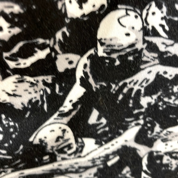 Charlie’s Project high rise leggings w. ZOMBIES! Super soft. OS PLUS 16-22 - Picture 3 of 8